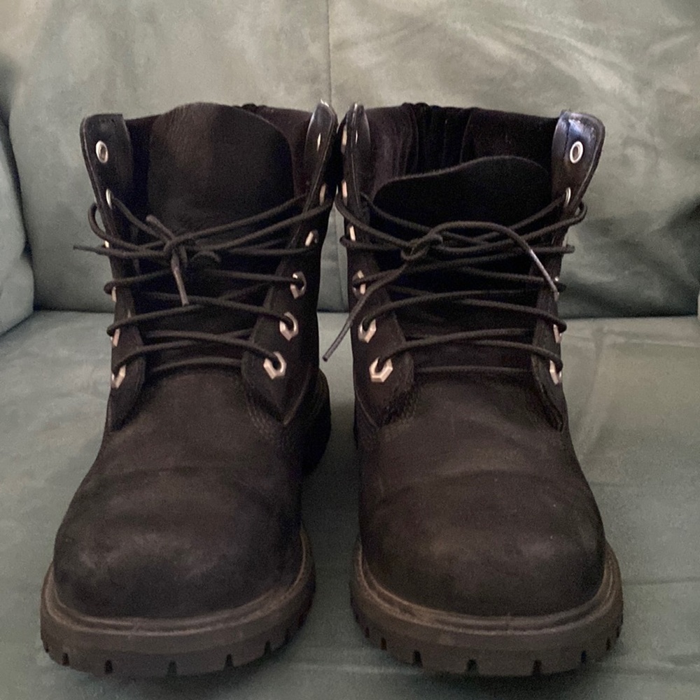 Black Timberlands